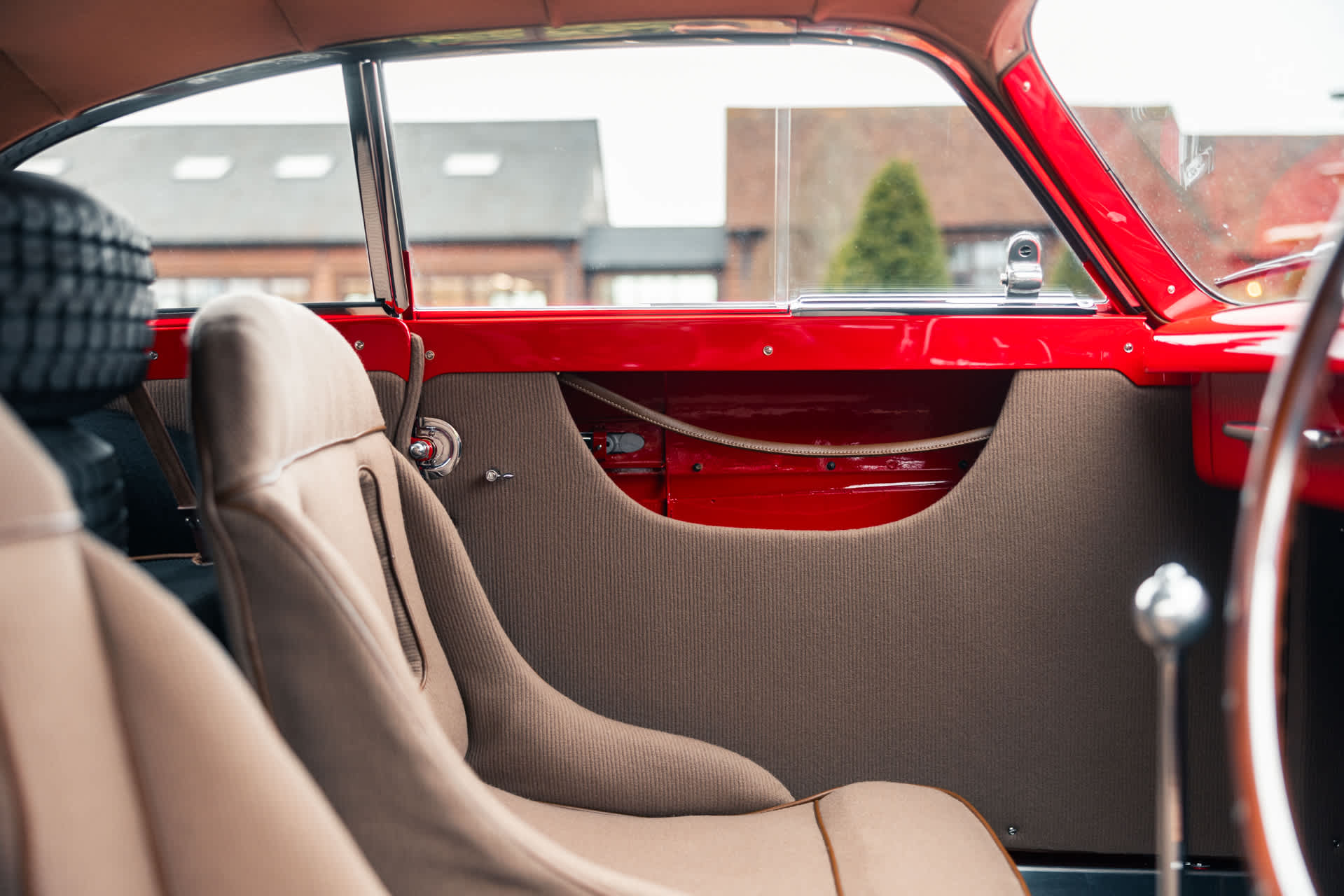 340Coupe-1920x1280-45.jpg